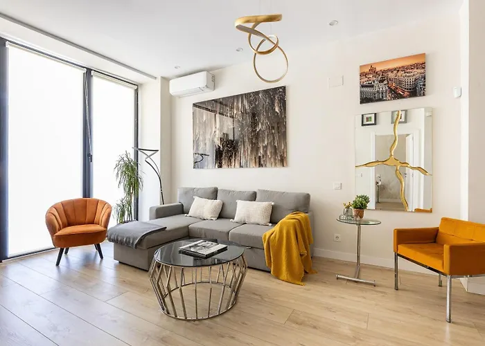 Gold Suite Aparment Wifi Ac Services E1